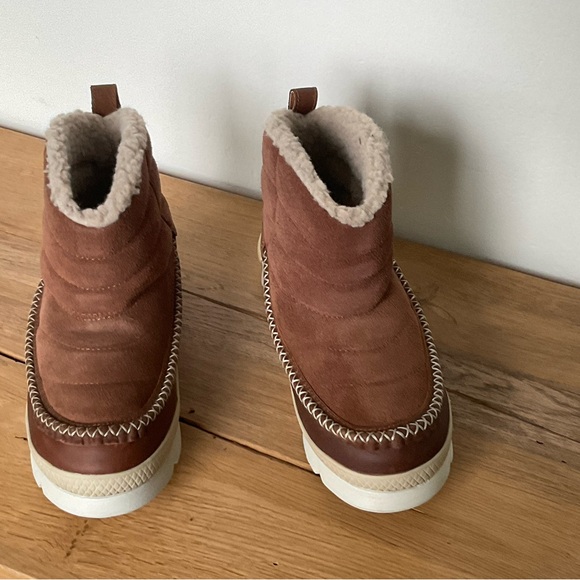 Manitoba Mukluk booties new with tags size 7 - Picture 2 of 4